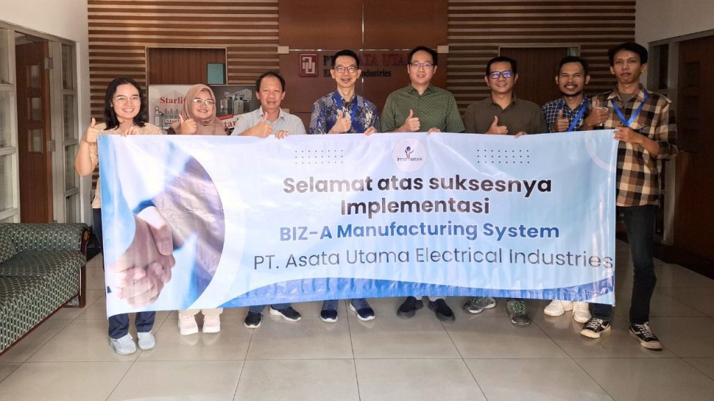 Foto seremoni berita acara serah terima Biz-A MES di PT Asata Utama Electrical Industries